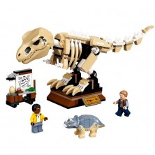 Конструктор 60132 Скелет тираннозавра на выставке